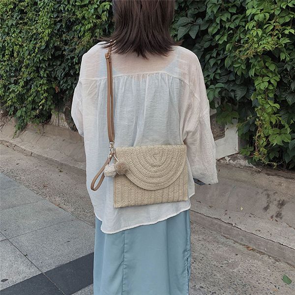 

woven women's clutch handmade straw beach bag bohemian shoulder crossbody bags female summer tassel handbag flap messenger bag