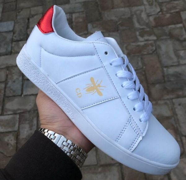 

new small white shoes 2019 spring and summer new lady small bee casual shoes, Black