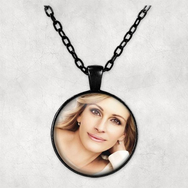 

julia roberts personalised p necklace picture jewelry necklaces pendants circle p locket memorial p gift, Silver
