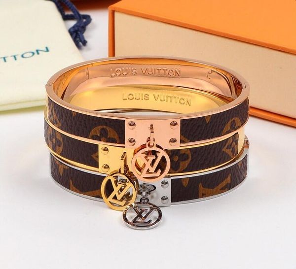 

Brand leather bracelet jewelry for women men 316l tainle teel de igner bracelet bangle pul eira acce orie gift xma mother 039