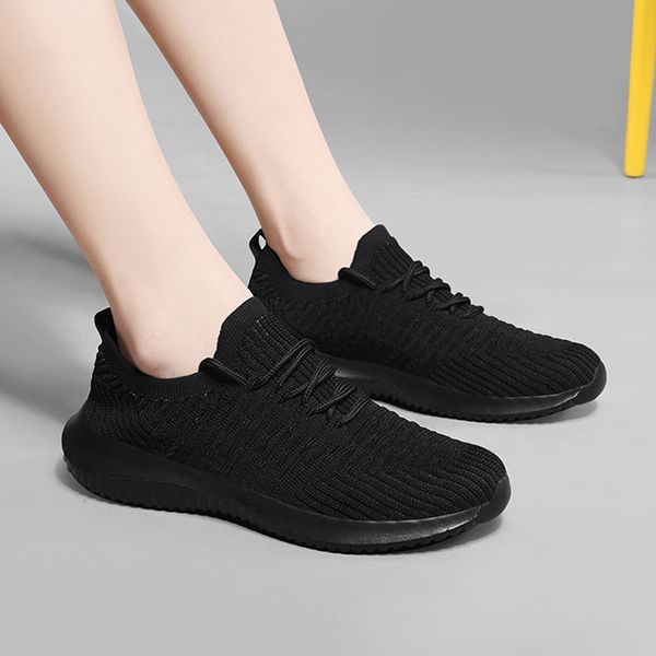 

soft women's sports shoes leisure and comfortable mesh surface breathable non slip wear resistant walking ladies sports shoes