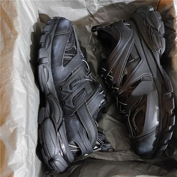 

2020 track trainers designer sneakers tess s gomma trek low men women sneakers triple s clunky sports casual shoes with dust bag, Black