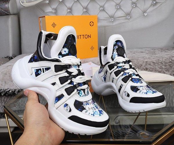 

ss1 new limited edition chao brand women 's casual shoes ,fashion single shoes ,original box packaging ,size :35 -40, Black