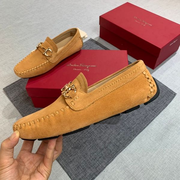 

2020 men's fashion casual slip-on shoes, fashion designer comfortable lazy shoesad