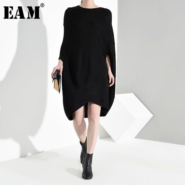 

eam] asymmetrical big size knitting sweater loose round neck long sleeve women pullovers new fashion spring autumn 2020 jo4590, White;black