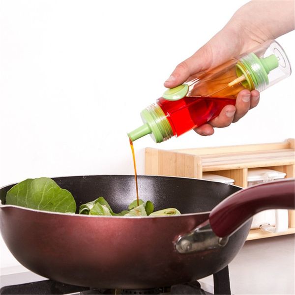 

professional kitchen quantitative oil bottle soy sauce bottle leakproof oil control cruet condiment bottles useful kitchen tools
