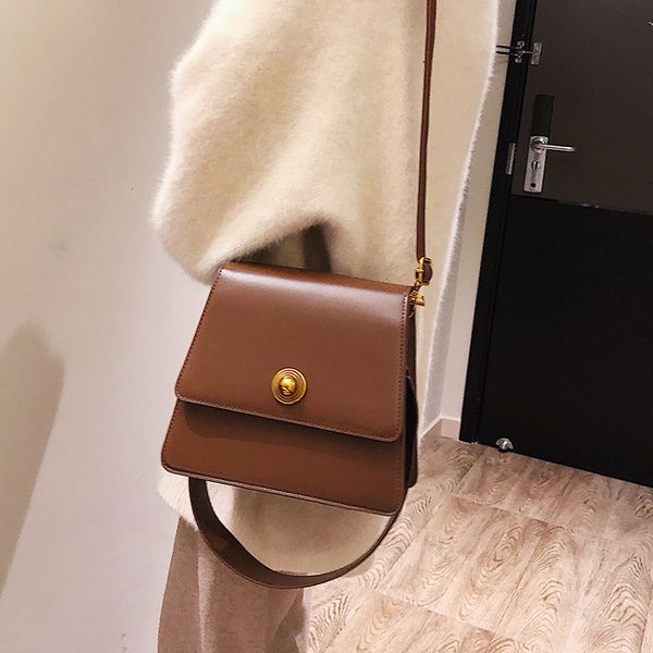 

2020 дамы сумки на ремне малый fragrance темперамент сумка новая трапеция новая мода простой маленький квадрат ретро