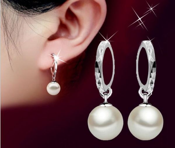 Orecchini femminili placcati in argento dal temperamento orecchini femminili orecchini fiore auto perla conchiglia di vetro WY522