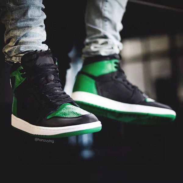

2020 releases new 1 retro high og pine green 1s man basketball shoes 555088-030 outdoor sports sneakers size : 7-13.5 with box