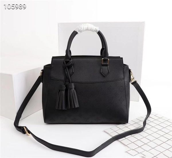 

8869 2889 designer handbags valentine italian genuine leather bag rivet chain crossbody bags for women shoulder bags5689