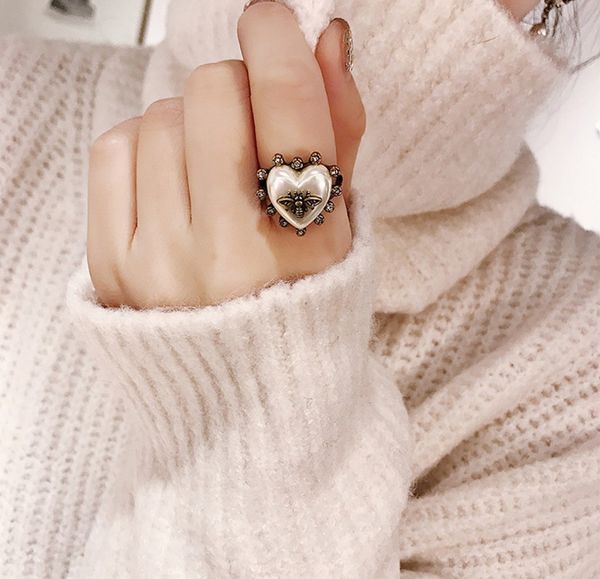 

korean trend retro exaggerated bee love ring opening forefinger ring, Golden;silver