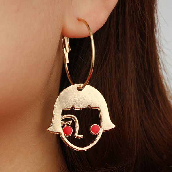 

2018 cute gold color small hoop earrings with blunt bangs girl pendant geometric loop carved face earring for women, Golden