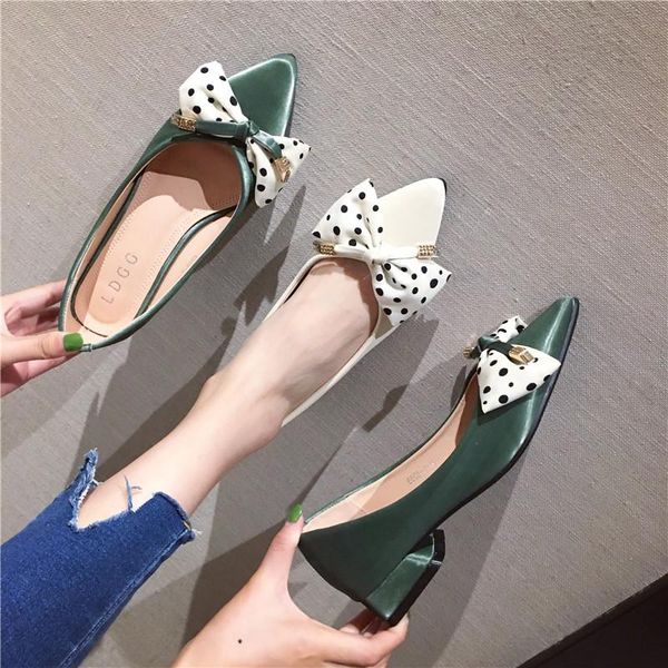 

selling woman casual shoes 2019 new product fashion lady low-heeled shoe tip toe cap spotted big bow design asian size 35-39, Black