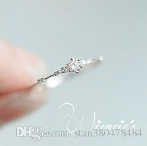 

Plated 925 sterling silver 14K yellow gold 7 small broken diamonds exquisite small fresh Japanese agee style ring ring jewelry