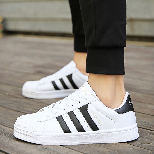 

wild couple shoes shell head men's shoes casual board men and women the same white three bars sports, Black