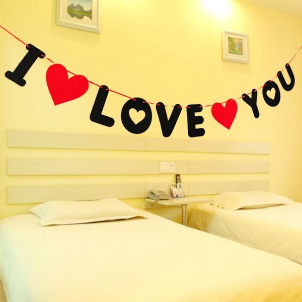 

wedding valentine's day decoration banner heart i love you flags bunting birthday party suppliers banner hanging ornaments favor other