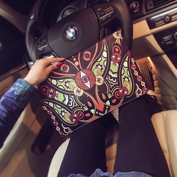 

wholesale men handbag street totem printing men and women hand bag fashion contrast wrist bags large capacity printed leather messenger bag