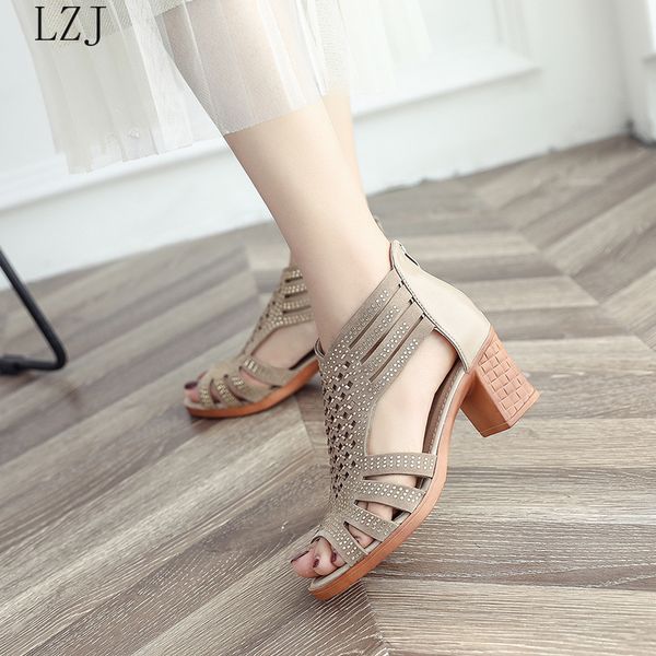 Moonker Women Summer Flats Sandals Wide Width Shoes Ladies Girls Fashion Bow Buckle Strap Open Toe Beach Shoes