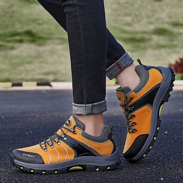 

spring mountain hiking shoes anti-slip men shoes for hunting army green tracking boots men damping outdoor for male
