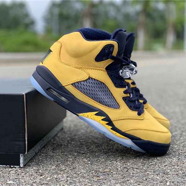 

TOP SP Michigan Basketball Shoes 2019 New Designer Real Leather Shark Fashion Mens Athletic Trainers Sneakers