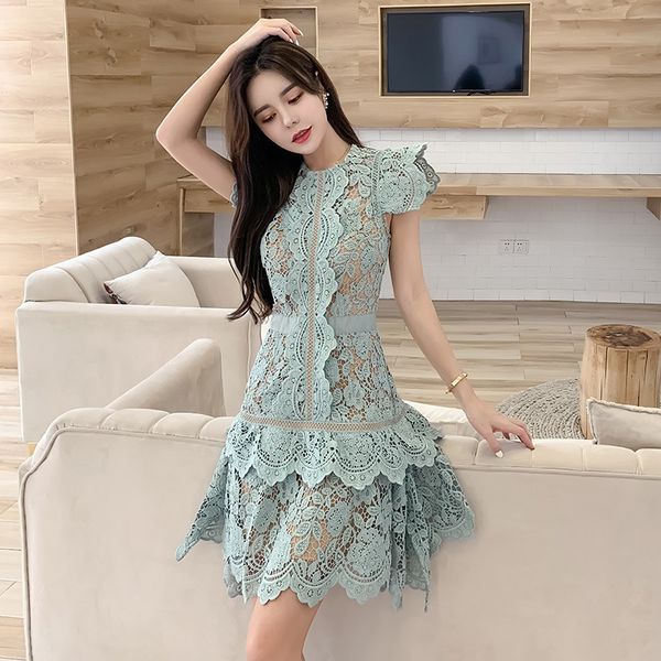 

2020 summer new women's heavy industry lace irregular fan-shaped sleeve heart machine fitted dress, White;black