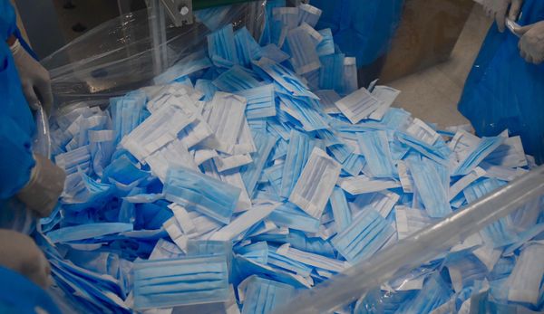 

DHL Disposable Face Mask 3 Layer Ear-loop Dust Mouth Masks Cover 3-Ply Non-woven Disposable Dust Mask Soft Breathable outdoor part