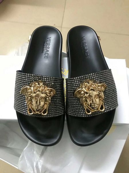 

2019 men's ladies indoor and outdoor slide medusa head logo ladies bathroom slippers men's sandals with box 35-45, Black