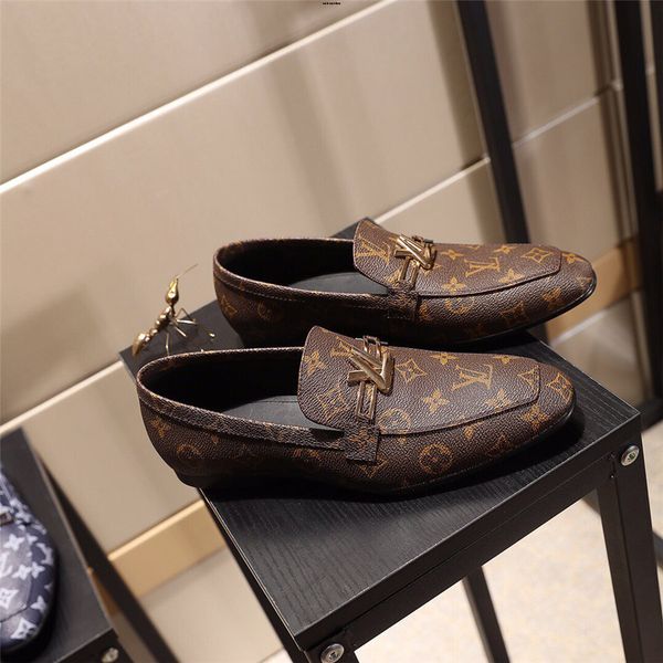 

2019 men slip on dress office wedding shoes men pointed toe dress leather shoes luxury italian style formal party shoes, Black