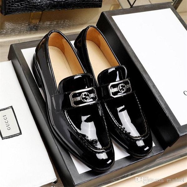 

18ss luxury brands leather fashion men business dress loafers pointed toe black shoes oxford breathable formal wedding shoes yyy11