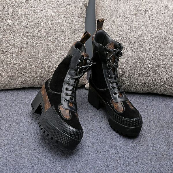 

2019 europe and america martin boots thick bottom leisure heel luxurious women's boots high heel women's lace-up short boots singl, Black