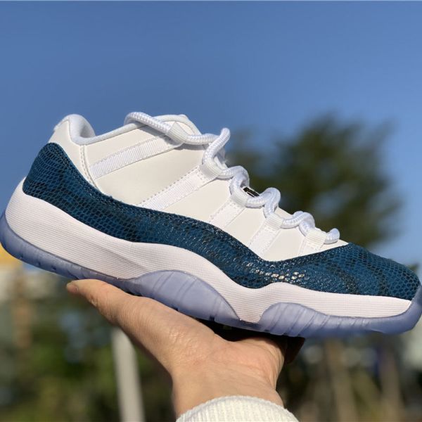 

low snakeskin basketball shoes 11s blue white 2019 new designer real carbon fiber mens outdoor athletic trainers sneakers
