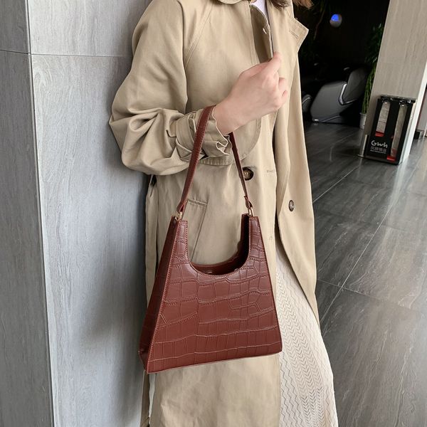 

осень 2020 новые дамы подмышки мешок моды большой емкости сумки простой и элегантный одного плеча ретро подмышки мешок женщин