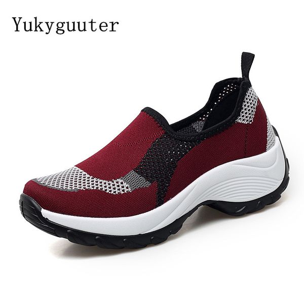 

woman sports running shoes outdoor summer breathable quick drying lightweight athletic mesh sneakers slip on height increasing