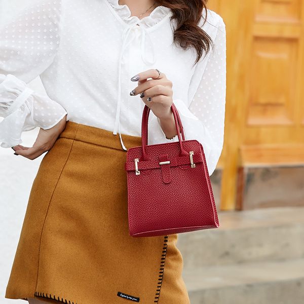 

2020 new korea style messenger bag shoulder bag wholesale bags and purse