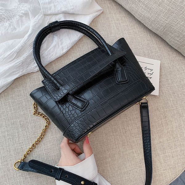 

the new autumn shoulder diagonal portable women's bag