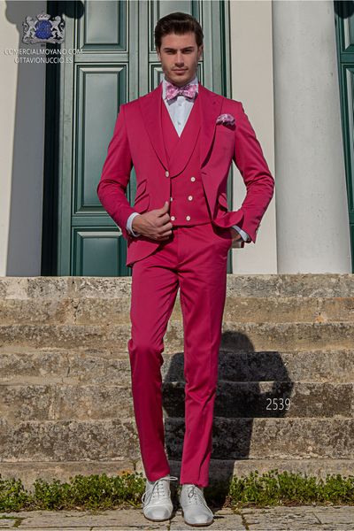 Moda Sıcak Pembe Damat Smokin Tepe Yaka Groomsmen Erkek Gelinlik Mükemmel Adam Ceket Blazer 3 Parça Suit (Ceket + Pantolon + Yelek + Kravat) 1650