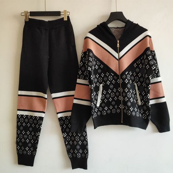 

женская tracksuit мода повседневная свитер куртки с pant костюм для женщин 2pcs зимы дамы hoodie куртки марка костюмы, White