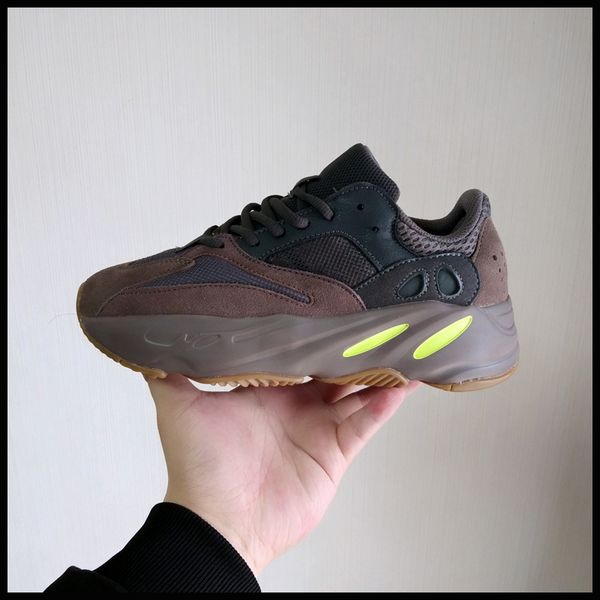 

new kanye west 700 shoes designer sneakers reflective true form hyperspace clay static trainers outdoor shoes grey black glow online