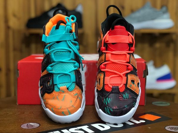 

2019 Air More Uptempo Мужская женская баскетбольная обувь Дизайнерские мужчины Скотти Пиппен Оранжевый Белый Спортивные кроссовки Спортивные кроссовки