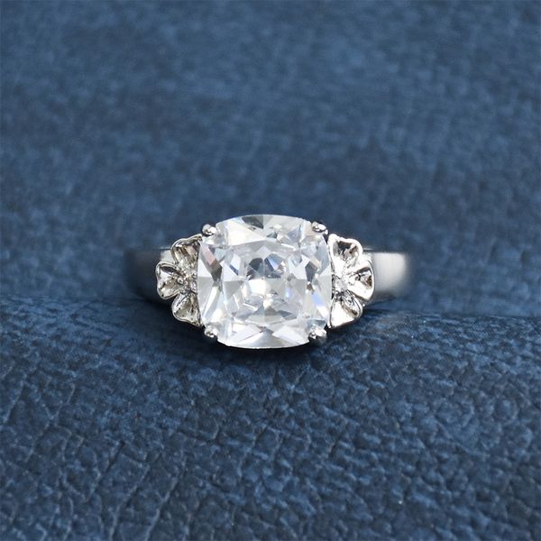 

big egg cz rings for women wedding gold color cz zircon female finger rings for ladys charm jewelry anillos zr121, Slivery;golden