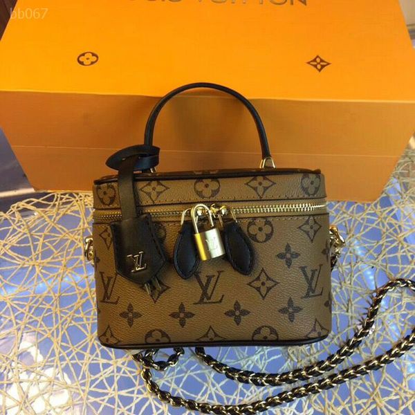 

2020 new fashion men women travel bag genuine leather bag luggage handbags large capacity sport bag luxurious beach exercise luggage bags