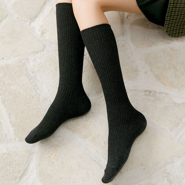 

women's cotton calf-length knitted socks fit teenage girls outdoor active wear striped pattern sports socks, Black;white