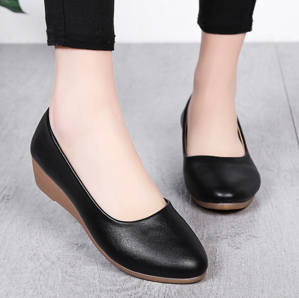 

new design elegant comfortable woman shoes middle aged ladies shoes, Black