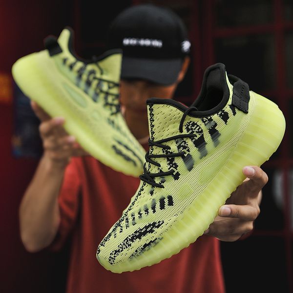 

2020 men sneakers flying weave running shoes comfortable casual tennis shoe net breathable luminous jogging plus size scales