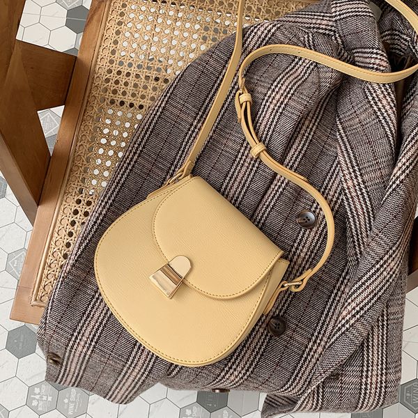 

2020 new handbags water ripples semicircle lock bag messenger bag fashion bags