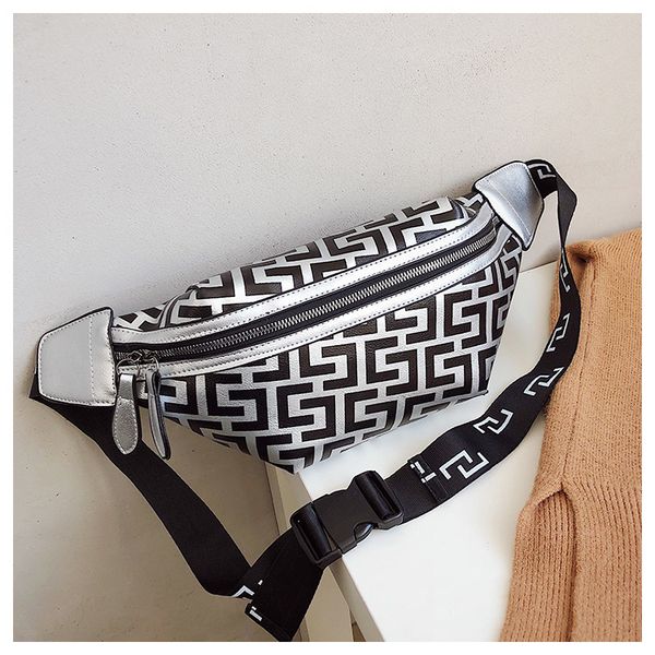 

2019 new ladies maze waist bag chest bag shoulder slung sports waist