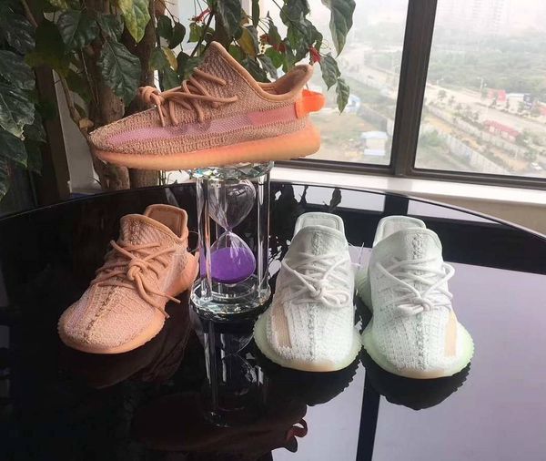 

Kanye West V2 Black Static Baby Kids running shoes True Form Hyper Wave Runner Clay BELUGA White Reflective Sports shoes boy & girl sneakers
