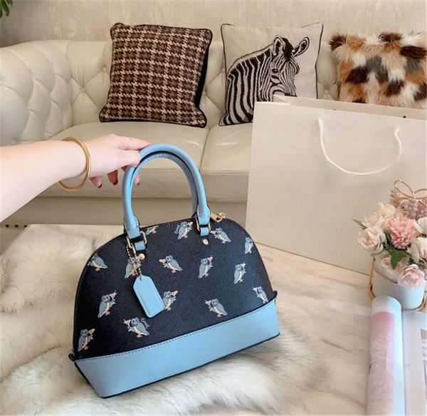 

designer handbag luxury shoulder bag shell bags fashion cfy2003111#