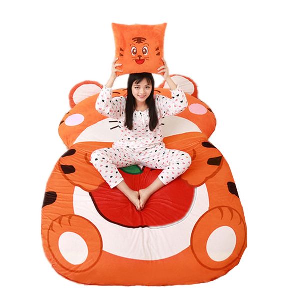 Dorimytrader Kawaii Animal Tigre Saco de Dormir Cama de Pelúcia Macia Beanbag Cama Tatami Tapete Macio Colchão para Crianças Presente Decoração DY60845