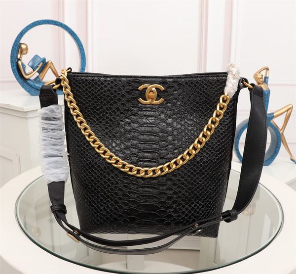 

Bolsa Mensageiro wenge521300